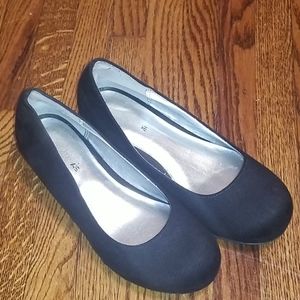 Girls Black Slip-On Dress Shoes